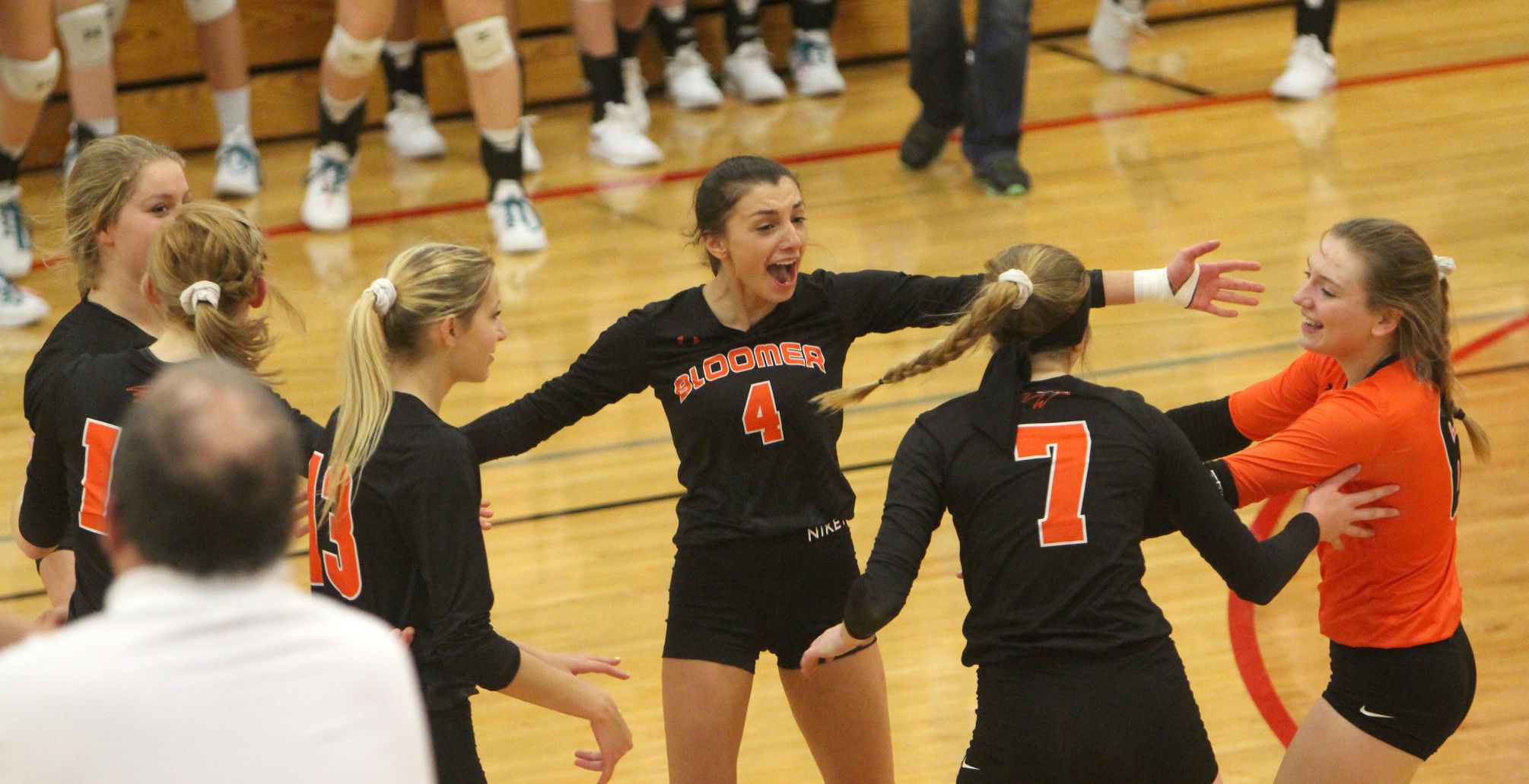 Bloomer volleyball vs Mosinee 10-27-18
